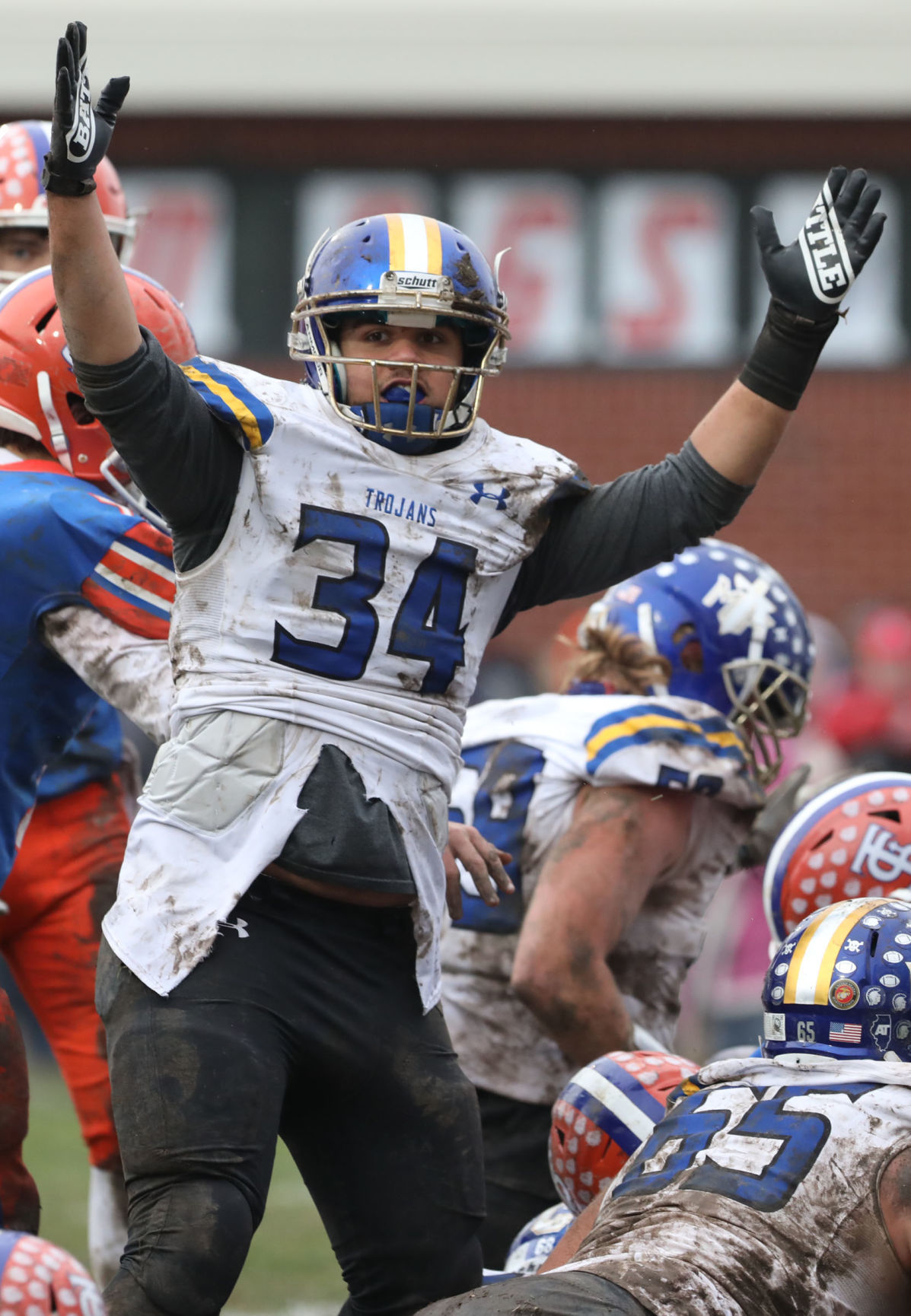 Maroa Forsyth vs St Teresa football 27 11.17.18.jpg